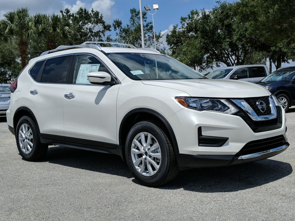 Nissan Rogue Images