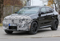 2023 BMW X4 Pictures